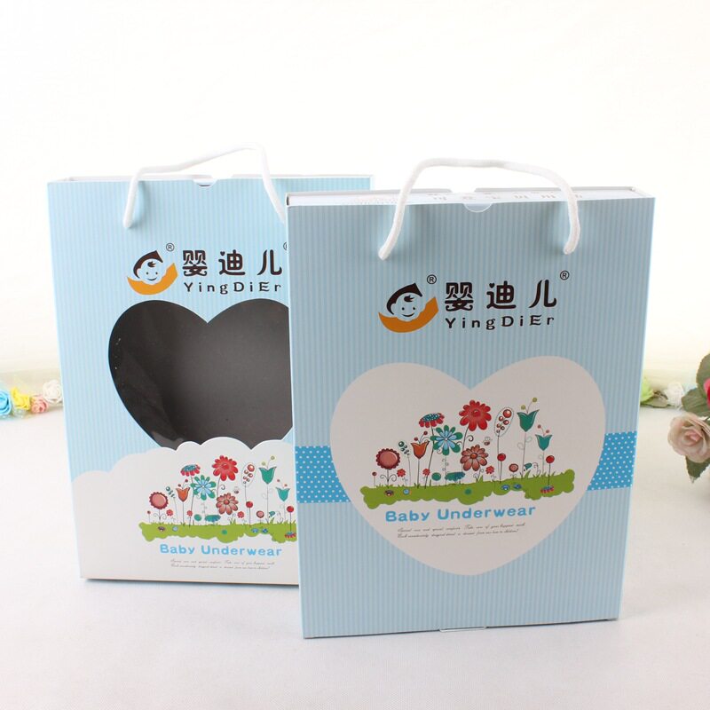 Coffret cadeau pour bébé - vêtements - Ref 1959744 Image 11