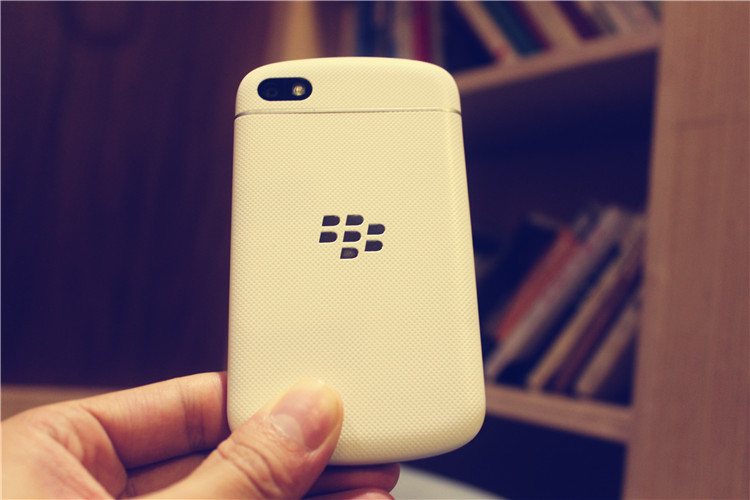BlackBerry / Blackberry Q10 Bàn phím đầy đủ Điện thoại thông minh Ba Nets 4G Bảo hành trong ba năm 100-3 điện thoại poco