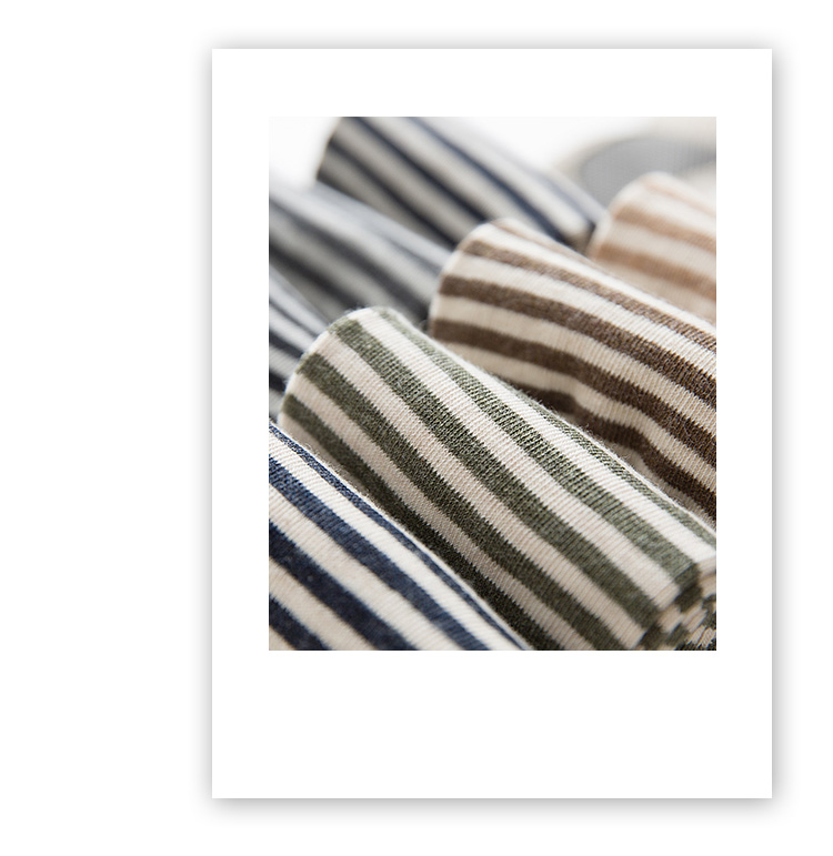 4 đôi vớ nam ống vớ mùa thu và mùa đông cotton nam Nhật Bản đơn giản retro pinstripes vớ nam triều vớ nike cổ cao