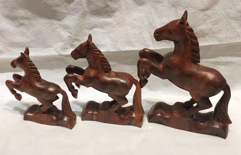 Whole wooden horse craft gift decoration Trojan horse Pakistani wood carving