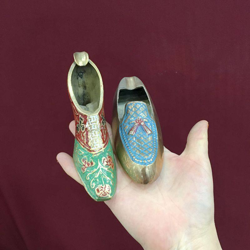 Copper shoes copper leather shoes Pakistan copper-ware copper-cigarette ash tray