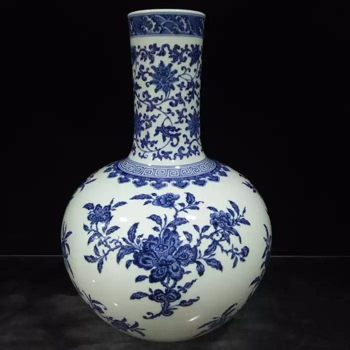 中国 清時代・【大清乾隆年製】・在銘 九個もも特大花瓶