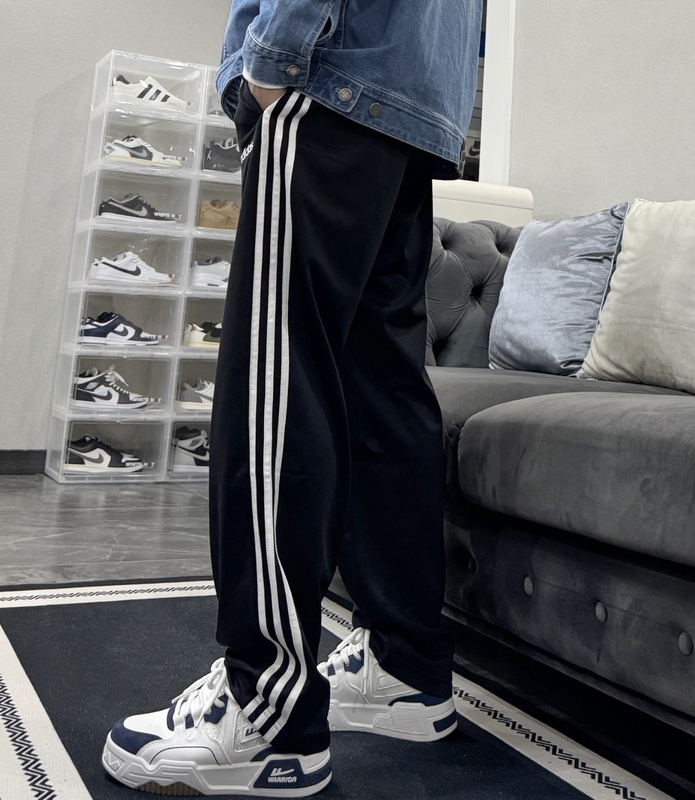 Li Xian's Same Style Adidas Casual Comfortable Sports Pants for Men, Quick-Drying Light Sports Pants Ei9761 Li Xian's Same Style Adidas Casual Comfortable Sports Pants for Men, Quick-Drying Light Sports Pants Ei9761