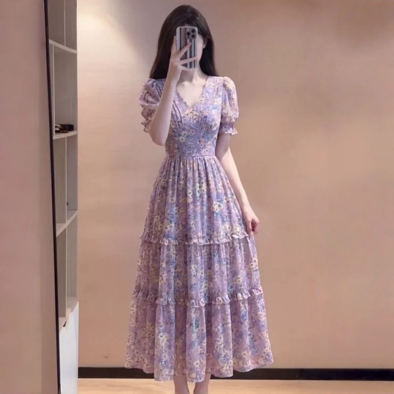 French-Style Light Purple Floral Dress for Women, Summer Puff Sleeves, Patchwork Ruffled Lace, V-Neck, Pleated Waist, Long Dress French-Style Light Purple Floral Dress for Women, Summer Puff Sleeves, Patchwork Ruffled Lace, V-Neck, Pleated Waist, Long Dress