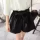 Mùa thu và mùa đông mới thon gọn Quần short da PU mỏng Quần nữ sinh viên Hàn Quốc quần thun eo rộng chân quần da nữ
