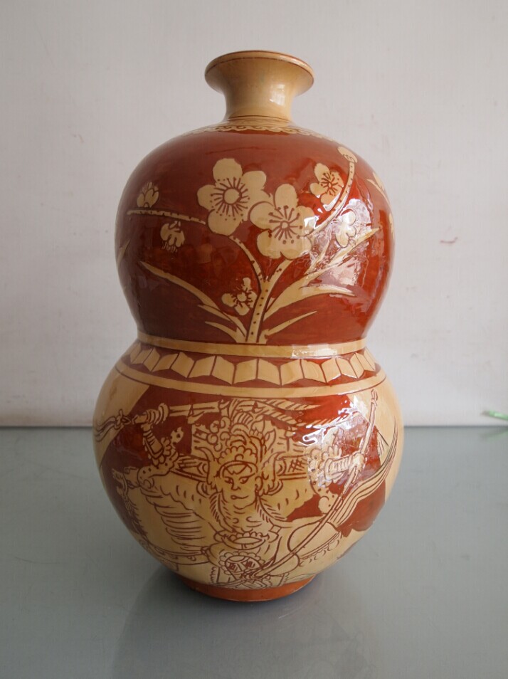 卢群山的作品-和美刀马人