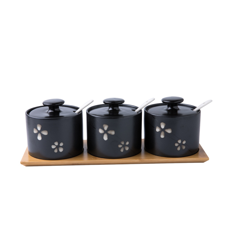 This porcelain Japanese ceramics seasoning as cans combination suit creative household kitchen seasoning salt pot three - piece suit