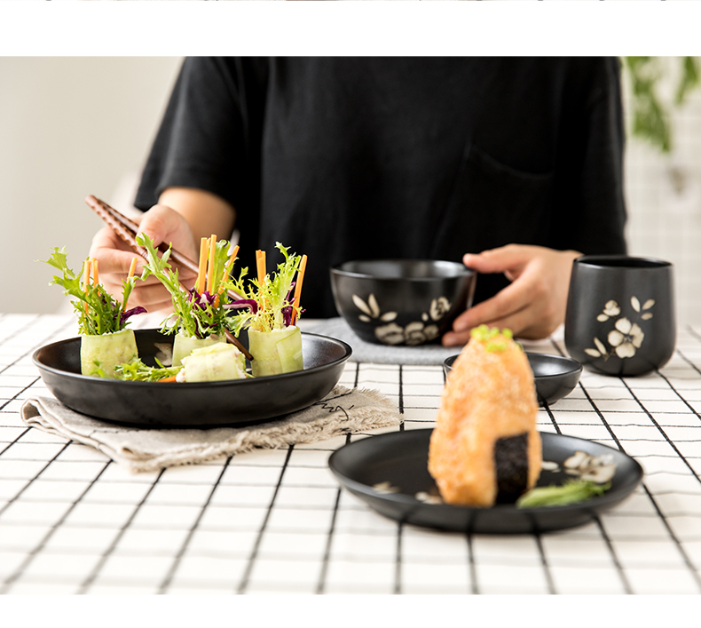 This porcelain 8 inches round ceramic deep dish household food dish Japanese plate cold dish dish tray is creative
