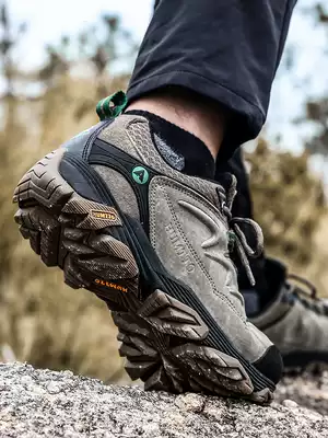 Hantu mountaineering shoes men's leather hiking shoes spring and autumn off-road sports shoes women waterproof non-slip large size outdoor shoes