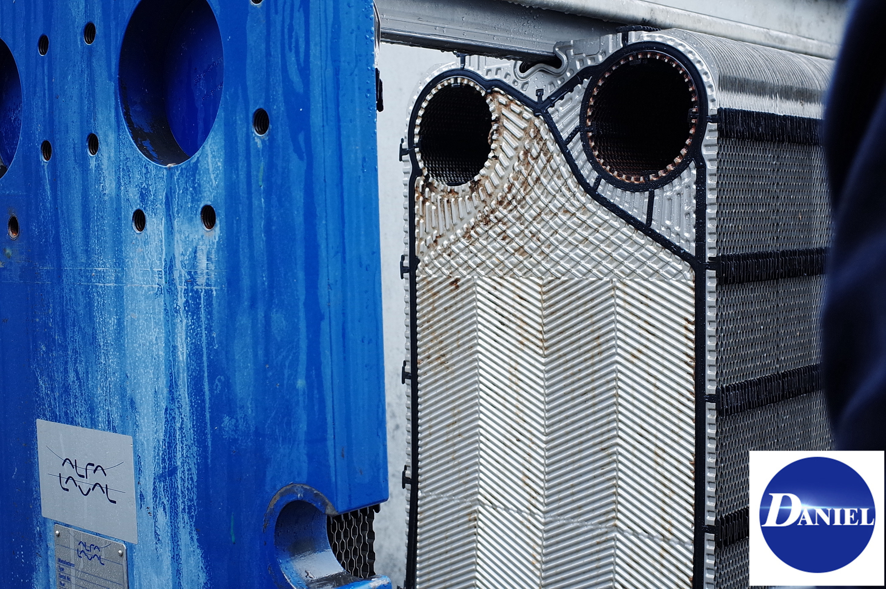 Cleaning repair service for the Aflaval plate heat exchanger