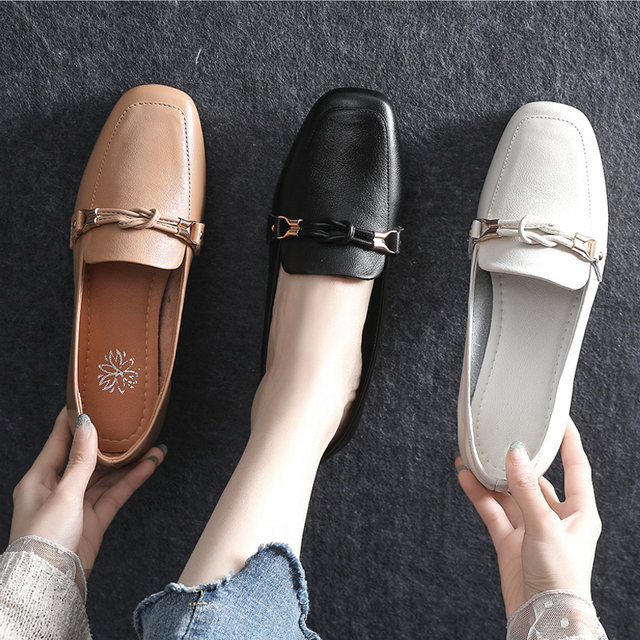 Women's Shoes Spring 2022 New Women's British Small Leather Shoes Women's Small Heels Genuine Leather Soft Soles Large Sizes 41 to 43 Mom's Shoes