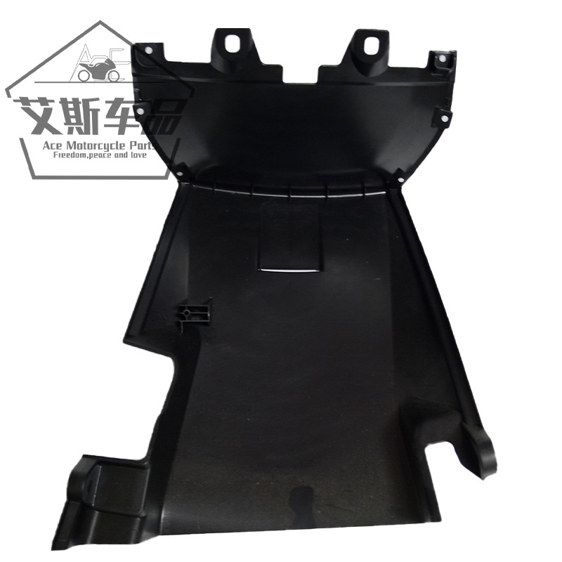 Applicable haute quay pedal locomotive VF100 HJ100T-8 8C 8C bottom cover bottom case guard plate fender