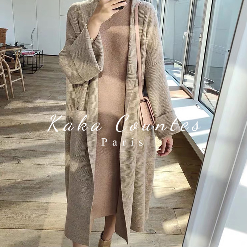 LILY MOST 2023 Spring New Lazy Wind Sweater Cover Woman with a long loose and thin knitted sweater