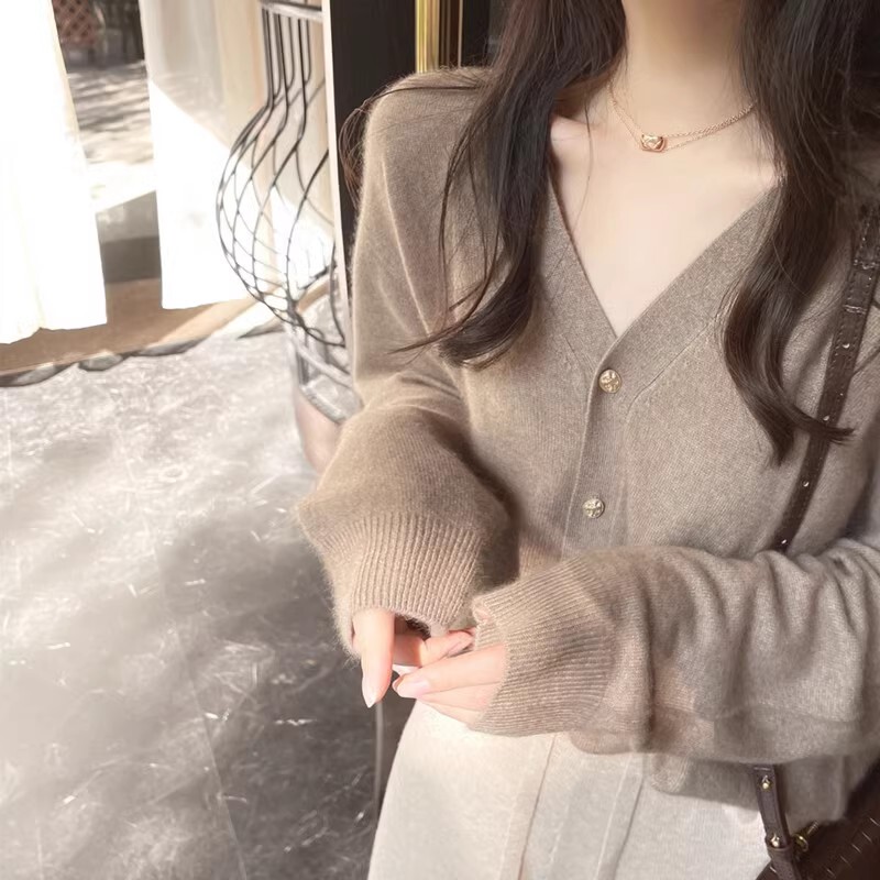Merino 100% Pure Wool Cardigan for Women 2026 Spring New Style V Neck High-End Knitted Short Sweater Jacket