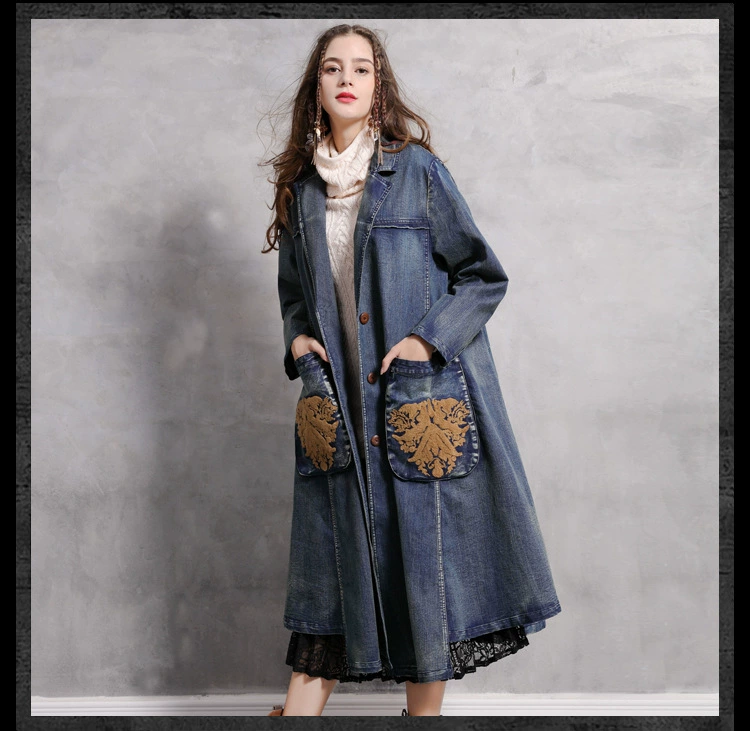 Aka Women 2020 Thu mới Áo trùm đầu denim Áo gió Retro Thêu Thời trang giản dị Áo khoác lớn - Trench Coat