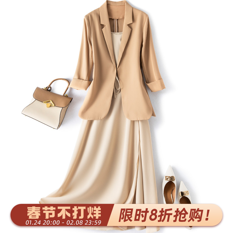 Plus size women's suit skirt two-piece set 2022 spring and autumn new fat mm high sense small fragrance coat woman