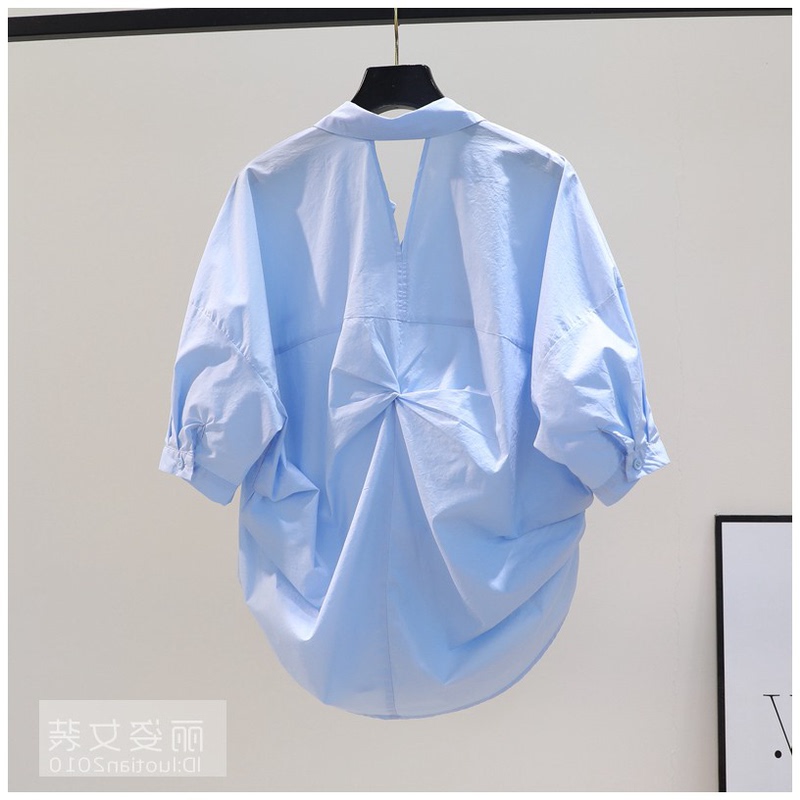 Designed with Twist Pleats and Hollow Back, Light Blue Cotton Shirt for Women, 2026 Summer, Lazy Style, Loose Cotton Shirt