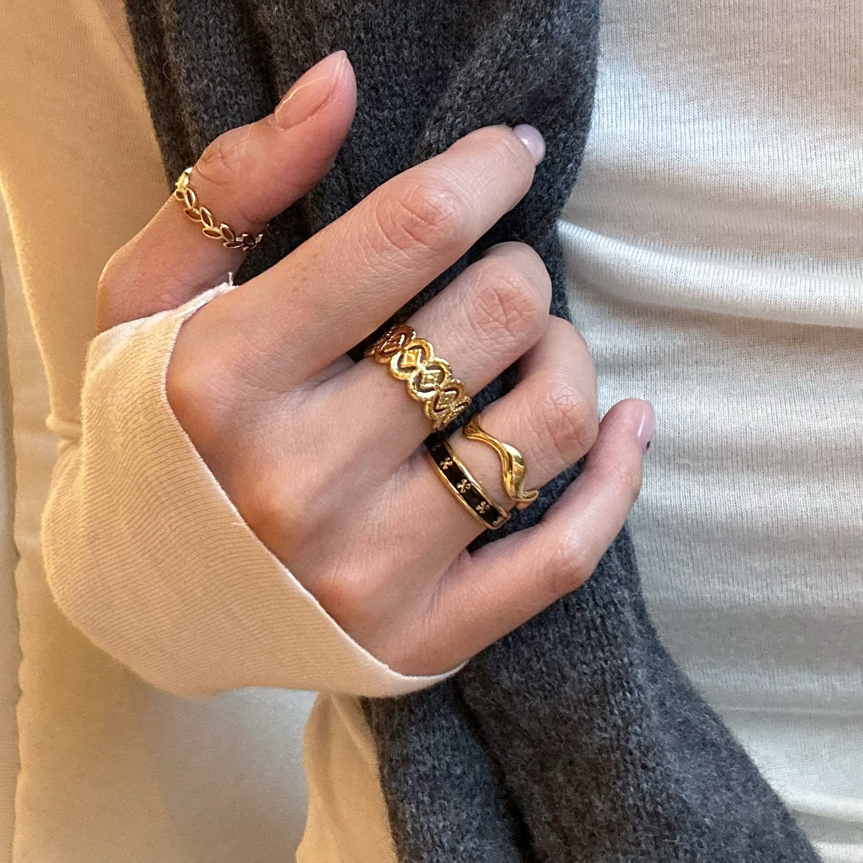 734 Titanium Steel Hands-washing No need to remove or fade Index finger ring European and American finger rings with adjustable retro diamond ring