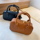 Сумка через плечо, демисезонная ретро кожаная бостонская сумка, подушка, коллекция 2023, изысканный стиль