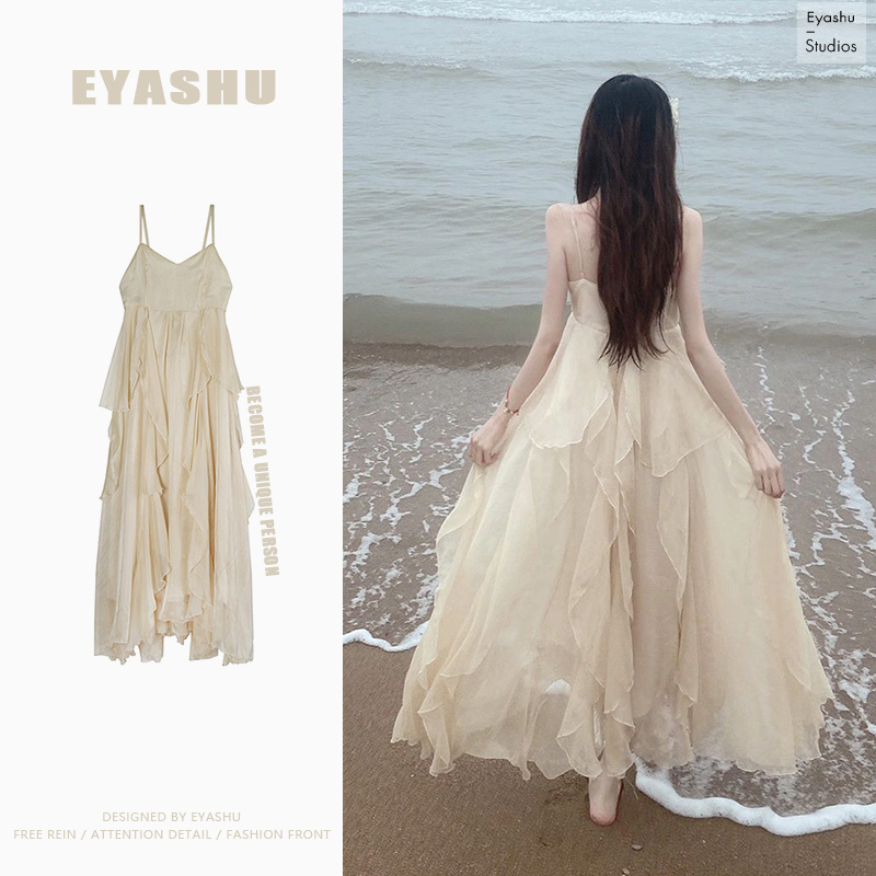 Summer New Women's Clothing, Salt-Style Outfit, French-Style Waist-Cinching, Slimming Ruffled Strap Dress, Women's Beach Long Dress