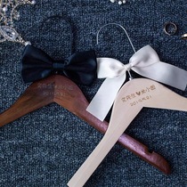 Bride and groom custom hangers wedding name solid wood carving European wedding dress lettering hangers