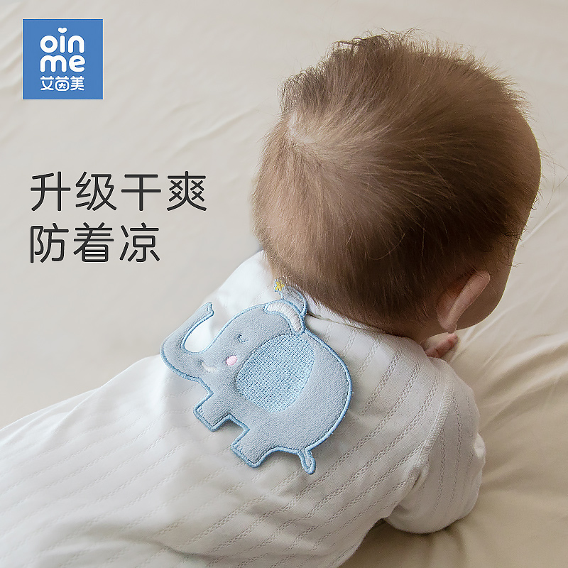 Baby cotton sweat towel children's kindergarten gauze sweat towel baby cotton boys and girls size pad back towel