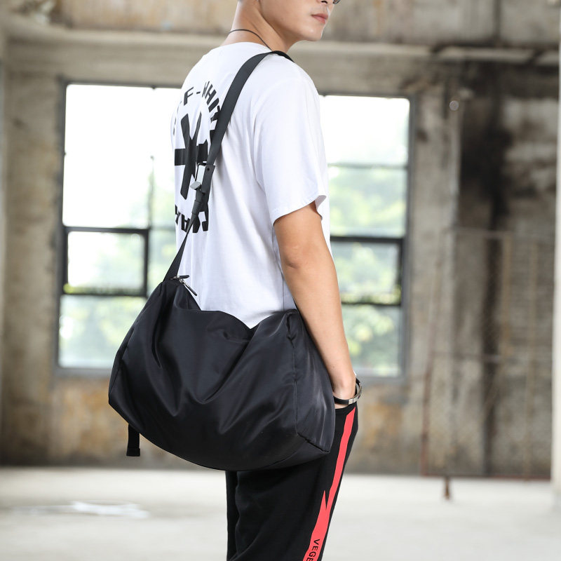 Single shoulder bag Men's sports Italico Bag Fitness Bag minimalist Leisure Italico Bag Shopping Street Chest Satchel Individuality Boomer