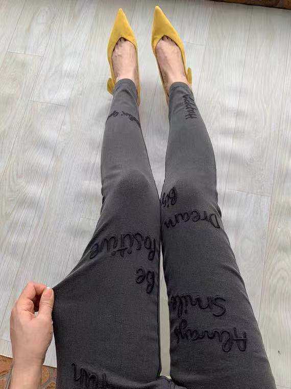 Italian C letter grey embroidered elastic slim fit thin jeans bottoming and two-wear cigarette pants