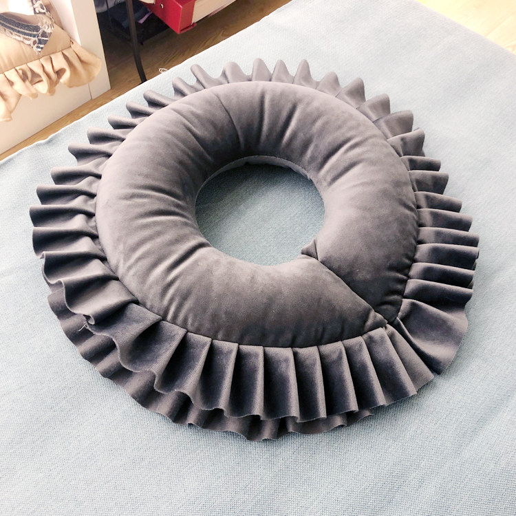 Beauty salon lying down pillow cushion headrest face massage massage U-shaped beauty bed accessories removable and washable hole without trace promotion