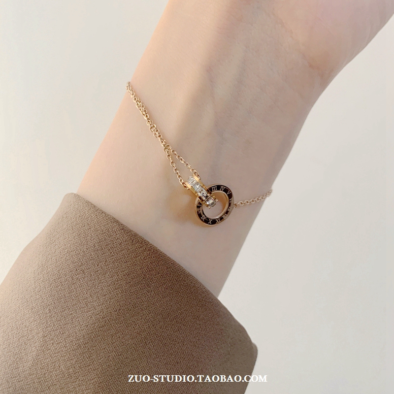 Double-Ring Roman Numeral Bracelet for Women, High-End, Accessible Luxury, 18K Rose Gold, Popular Elegant, Versatile Girl's Hand Jewelry