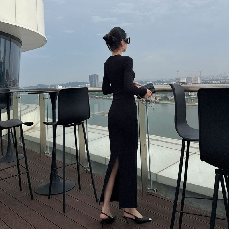 Minimalist Style, Elegant Round-Neck Long-Sleeve Dress for Women, New Autumn High-End Commuter Slit Bodycon Long Dress
