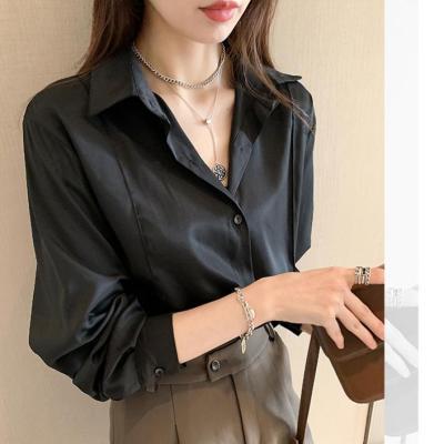 White shirt women's 2020 autumn new design sense minority top light ripe wind long sleeve shirt bottom coat