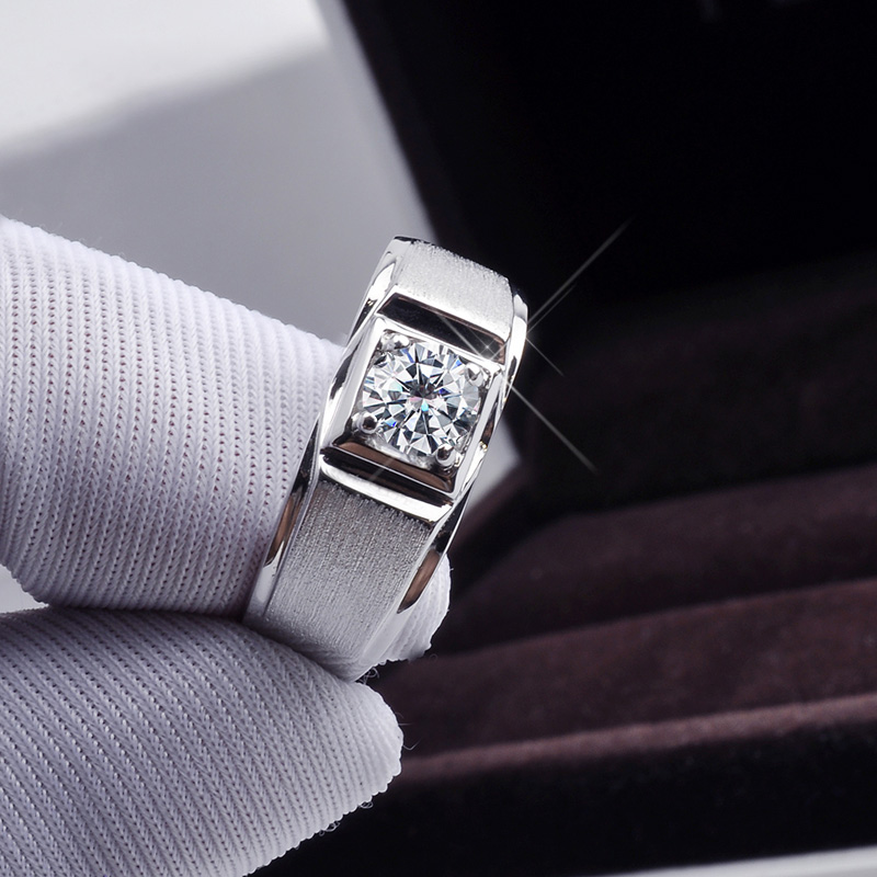 Chow Tai Fook platinum diamond ring male PT950 platinum matte ring domineering real diamonds 1 karat men's wedding ring