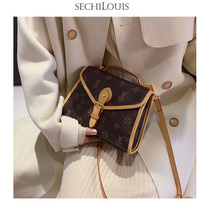 Retro cowhide printed foreign style postman shoulder bag female 2021 New Classic shoulder fashion leather saddle bag female