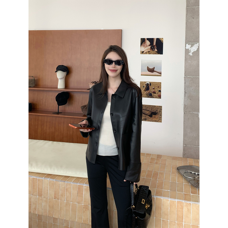 Dabai Dbai【Night Breeze Motorcycle Style】Black Sheepskin Vintage Lapel Short Leather Jacket for Women, Autumn Casual Coat
