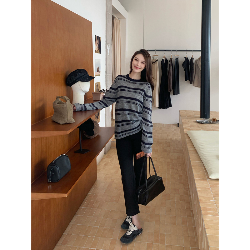 Dabai Dbai【Gray Wave Knitwear】Wool Simple Color-Block Striped Knit Sweater for Women, Autumn Loose Long-Sleeve Top Dabai Dbai【Gray Wave Knitwear】Wool Simple Color-Block Striped Knit Sweater for Women, Autumn Loose Long-Sleeve Top