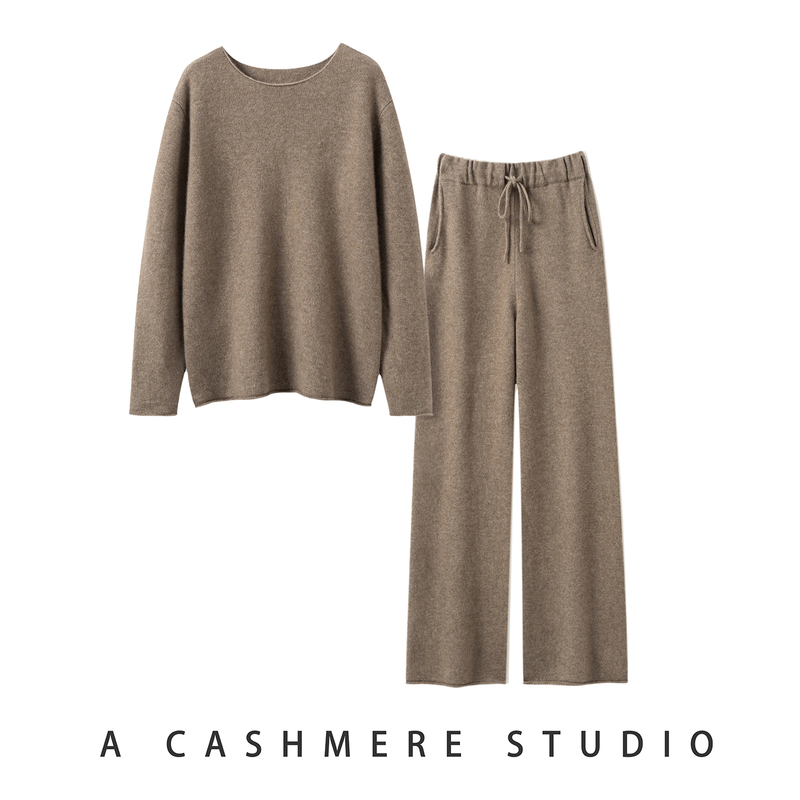 Autumn and Winter New Fashion Cashmere Set, Seven-Gauge Thickened Crew Neck Cashmere Sweater with Pockets, Wide-Leg Pants for Women Autumn and Winter New Fashion Cashmere Set, Seven-Gauge Thickened Crew Neck Cashmere Sweater with Pockets, Wide-Leg Pants for Women