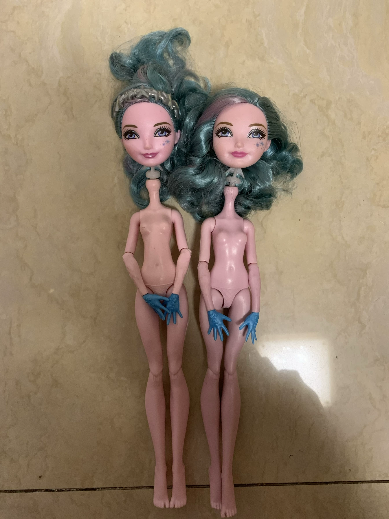 Набор туловищ для кукол (Monster High) в ассортименте — прозрачные и цветные запасные тела, разные образы