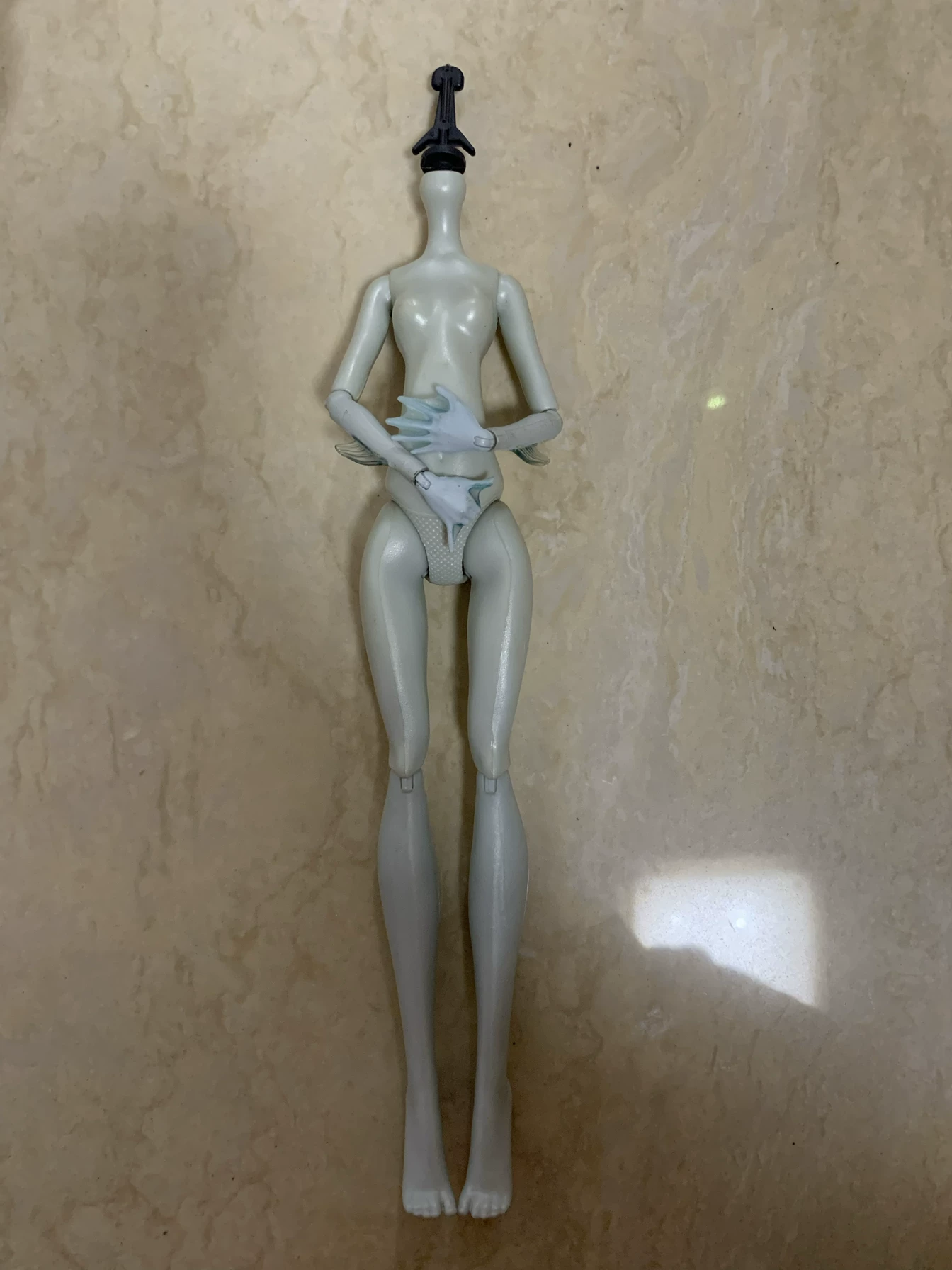 Набор туловищ для кукол (Monster High) в ассортименте — прозрачные и цветные запасные тела, разные образы