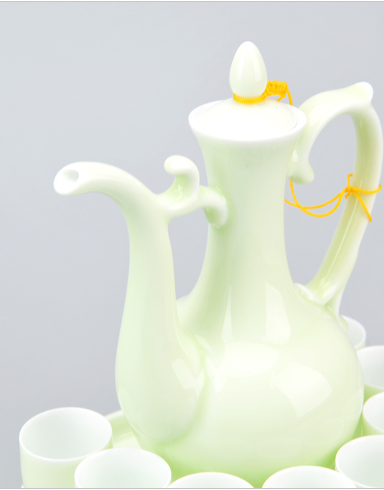 Jingdezhen thin foetus shadow celadon hip ceramic wine suits for Chinese antique white wine a small handleless wine cup glass ipads porcelain household