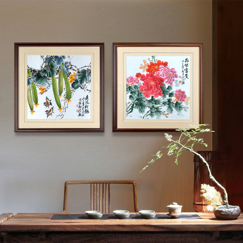 Ancient Wu woman red Su embroidery finished product hanging painting Suzhou embroidery painting pure handmade living room Xuanguan dining room decoration thing Ruyi