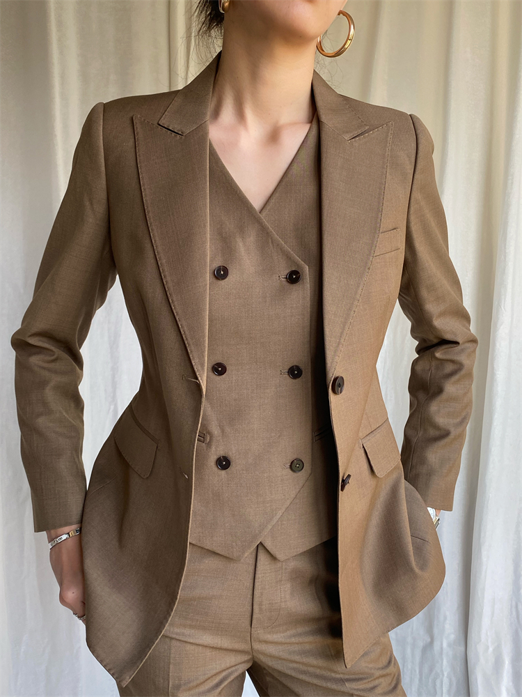 Spring, autumn and winter khaki suits women's suits vest three-piece suits slim temperament large size high-end work clothes
