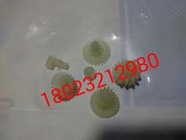 M92 Desert Eagle barge shell pistol Water bullet gun nylon gear Yijia Da Han Hui Lehui dagger Lian Gang Le Neng