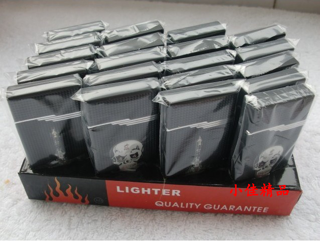 Đèn flash mới sáng tạo Đèn sáng tạo chiếu thẳng vào tháp sắt nhẹ hơn gió 骷髅 bật lửa khò xịn