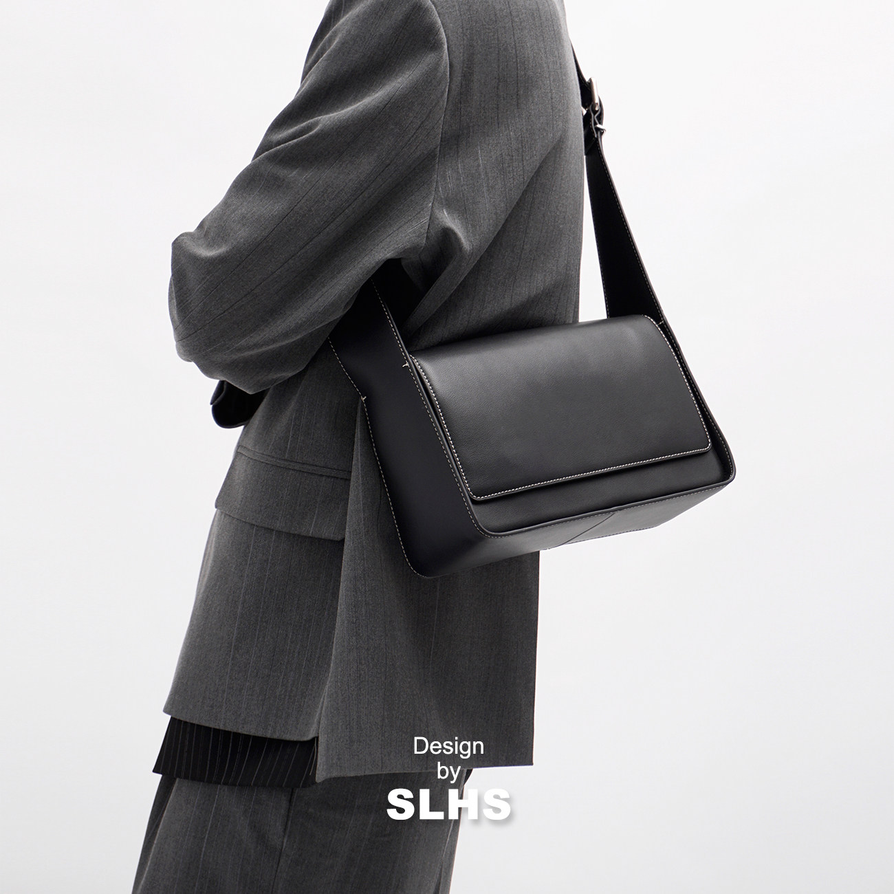 Original design new cowhide women's niche diagonal black bag square broadband Japanese all-match small basic men's bag