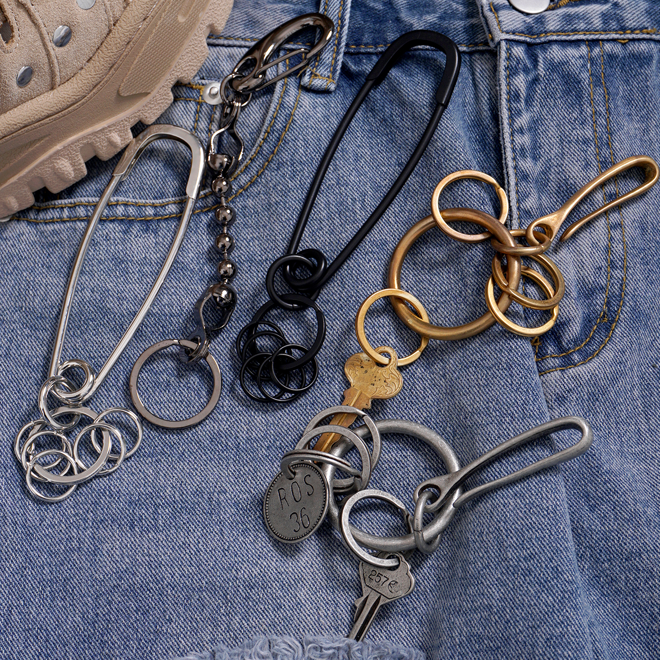 Pine forest volcano Japan retro ins pure handmade old men's personality creative couple hundred matching pieces keychain