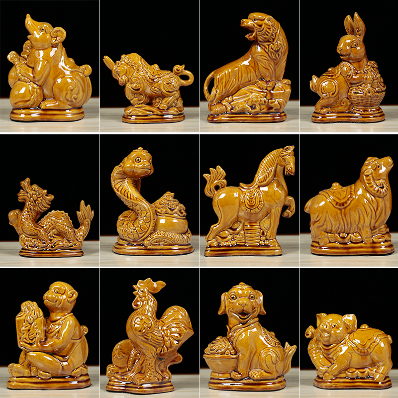 唐三彩陶磁器の干支ネズミ、牛、虎、ウサギ、龍、蛇、馬、羊、猿、鶏、犬、豚の装飾品と工芸品