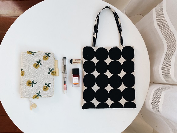 South independent studio day Japanese cotton numb wave point Hand carrying bag walk bag