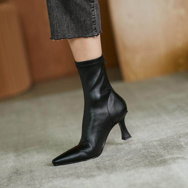 Heavy pound self-leaving giant look ~ classic black pointed thin heel slim sock boot High heel elastic short boots Single boot woman