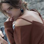 LUIMINE 2019 Fall mới của Hàn Quốc phiên bản v cổ áo sling dài tay thường caramel màu mùa hè đầu T-shirt của phụ nữ